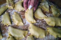 Zu Tisch ... – Piroggen sind nicht nur in der Kaschubei, sondern in ganz Polen eine Spezialität.