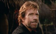 Delta Force 2 - The Colombian Connection – Colonel Scott McCoy (Chuck Norris) will sich endlich den brutalen Drogenboss und Mörder Ramon Cota vorknöpfen. . Delta Force 2 - The Colombian Connection