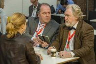 Danni Lowinski – Hat Danni (Annette Frier, l.) eine Chance gegen Unternehmer Bundschuh und Anwalt Dibbel (Timo Dierkes, l.)?