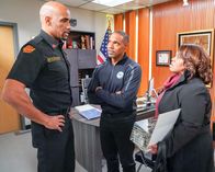 Station 19 – (v.l.n.r.) Robert Sullivan (Boris Kodjoe); Ben Warren (Jason George); Dr. Miranda Bailey (Chandra Wilson)
