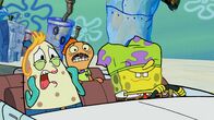 SpongeBob Schwammkopf – Vorne, l-r: Mrs. Puff, SpongeBob