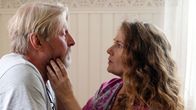 Jäger - Tödliche Gier – Ragnhild (Anna Azcárate) sorgt sich um Erik (Rolf Lassgård).