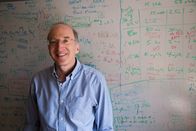 Das Geheimnis der dunklen Energie – Nobelpreisträger Saul Perlmutter erforscht die Expansion des Universums.