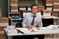 Suits – Mike (Patrick J. Adams) kämpft mit einem ungewohnten Auftrag – und gegen die Zeit. Der Patentantrag droht zur Zerreißprobe für ihn und seinen Chef zu werden.