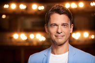Kulturzeit – Moderator Peter Schneeberger (ORF). "Kulturzeit" ist das werktägliche Kulturmagazin von 3sat. "Kulturzeit" mischt sich in kulturelle und gesellschaftspolitische Fragen ein. Das Magazin bietet Hintergrundinformationen, Porträts und Gespräche zu aktuellen und brisanten Fragen.