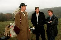 Kommissar Rex – (v.li.) Gerhard Zemann (Dr. Leo Graf), Gedeon Burkhard (Alexander Brandtner), Heinz Weixelbraun (Christian Böck).