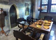 Epochenkochen – SWR Fernsehen EPOCHENKOCHEN, FOLGE 2, "Wie die Ritter tafelten" Uhr. Die Tafel für das mittelalterliche Mahl im historischen Festsaal von Schloss Neuenstein bei Öhringen ist gedeckt.