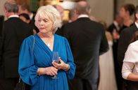 Life – Kurz vor der Feier eröffnet Henry seiner Frau Gail (Alison Steadman) ein lang gehütetes Geheimnis.