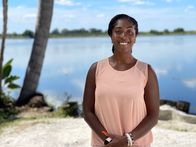 Invasion der Haie – Meeresbiologin Carlee Jackson. (National Geographic/Kerry Buck)
