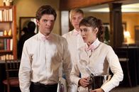 Party Down – (v.l.n.r.) Henry Pollard (Adam Scott); Kyle Bradway (Ryan Hansen); Casey Klein (Lizzy Caplan)