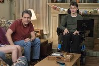 Speechless – Jimmy DiMeo (John Ross Bowie, l.); JJ DiMeo (Micah Fowler, r.)