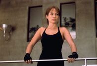 Genug – Slim (Jennifer Lopez) versucht ihrem Ehemann zu entkommen und lernt die israelische Selbstverteidigungskunst Krav Maga.