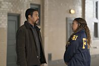Lincoln Rhyme: Der Knochenjäger – Lincoln Rhyme (Russell Hornsby, l.); Agent Cutter (Tracie Thoms, r.)