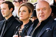 Claws – Dale Dickey (Juanda Husser), Dean Norris (Uncle Daddy).