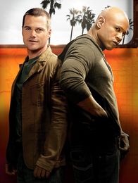 Navy CIS: L.A. – (8. Staffel) - Ermitteln Undercover im sonnigen Kalifornien, um die nationale Sicherheit zu wahren: Special Agent G. Callen (Chris O'Donnell, l.) und Special Agent Sam Hanna (LL Cool J, r.) ...