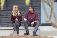 Die Super-Makler - Top oder Flop? – Das Makler-Paar Christina (l.) und Tarek (r.) El Moussa kaufen preiswert heruntergekommene Häuser und renovieren sie mit all ihrer Energie und Kreativität. Anschließend verkaufen sie die Häuser weiter und hoffen auf einen lohnenswerten Gewinn. Das Ehepaar verwandelt so manche Bruchbude in einen Traumpalast ...