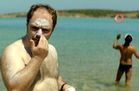 Nacktbaden – Dr. Kostis Makridis (Makis Papadimitriou)