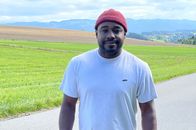 Nelson Müller – Nelson Müller schlägt einen Weg durch den Zucker-Dschungel: Was ist gut für uns, wie viel Zucker ist gesund und wie ernähren wir uns richtig? Der Zucker-Kompass gibt die Antworten.