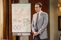 The Big Bang Theory – Für sein neues Projekt benötigt Sheldon (Jim Parsons) eine ganze Menge Geld, doch als die Universität ihm dieses nicht geben will, sucht er nach anderen Geldquellen ...