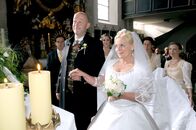 Vier Frauen und ein Todesfall – Brigitte Kren (Maria), Charly Rabanser (Salchegger).