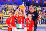 1, 2 oder 3 – Das Rateteam aus Tschars/Italien ist heute Tagesieger und nimmt den Piet Flosse-Pokal mit nach Hause.