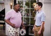 The Neighborhood – Calvin Butler (Cedric the Entertainer, l.); Dave Johnson (Max Greenfield, r.)