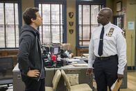 Brooklyn Nine-Nine – (l-r) Andy Samberg as Jake Peralta, Andre Braugher as Ray Holt.