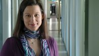 Stationen – Moderatorin Irene Esmann.