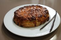 Expeditionen: Zu Tisch ... – Die Pantxineta ist ein typisches Dessert des Baskenlandes.