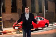 Modern Family – Eric Stonestreet (Cameron Tucker).