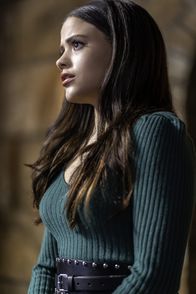 Charmed – Maggie Vera (Sarah Jeffery)