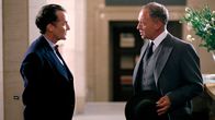 Inspector Foyle – Austin Carmichael (Anton Lesser) und Inspector Foyle (Michael Kitchen).