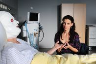 Sturm der Liebe – Der Unbekannte (Daniel Fünffrock, l.); Elena (lili Gesler, r.)