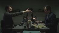 Corporate – L-R: Matt (Matt Ingebretson) und Jake (Jake Weisman).