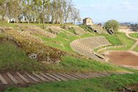 Auf Roms Spuren: Autun - Festung des Augustus – Das antike Augustodunum verfügte über imposante Bauwerke. Darunter auch eines der größten Theater im römischen Reich.