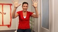 Die Sendung mit dem Elefanten – In den Lach- und Sachgeschichten wird heute fleißig gezählt. Anke findet Zählen richtig toll und zählt alles, was ihr in den Weg kommt, leider vergisst sie dabei immer die Drei.