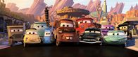 Cars – L-R: Sarge, Luigi, Bully, Guido, Hook, Red, Sheriff, Ramone (heute mal im flotten Lila), Flow und die alte Lizzie.