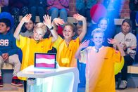 1, 2 oder 3 – Das Rateteam aus Lichtenberg/Österreich stimmt sich auf die Quizshow ein.