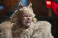 Cats – Würdevolle Katzenpatin: Judi Dench als Alt-Deuteronimus