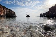 Griechische Trauminseln – Polyegos, die größte unbewohnte Insel der Ägäis.