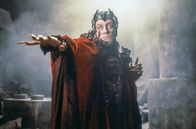 Time Bandits – Im Fantasieland werden sie im Schloss des Bösen (David Warner) gefangen gesetzt. Ein fantastischer Kampf zwischen Zeit und Raum entbrennt, aus dem sie nur noch das Oberste Wesen retten kann …