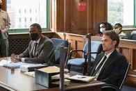 All Rise - Die Richterin – Luke Watkins (J. Alex Brinson, l.); Mark Callan (Wilson Bethel, r.)