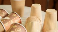 Welt retten - Nachhaltig einkaufen, essen, leben – Jährlich gehen in Deutschland 2,8 Millionen Kaffebecher "to go" über den Ladentisch.