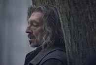 Die drei Musketiere - D'Artagnan – Wird wegen eines Mordes, den er nicht begangen hat, zum Tode verurteilt: Musketier Athos (Vincent Cassel).