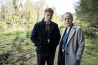 Ellis – DCI Val Cotton (Amanda Drew) und ihr Kollege DI Archie Dent (Josh Bolt) ermitteln in zwei Todes- und einem Vermisstenfall.