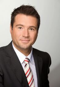 Plusminus – Moderator des Wirtschaftsmagazins Plusminus.