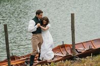 Sanditon – Sidney Parker (Theo James, li.), Charlotte Heywood (Rose Williams)