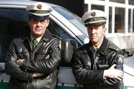 Switch Reloaded – (4. Staffel) - Geswitcht: Toto (Michael Müller, r.) & Harry (Peter Nottmeier, l.) - Die Zwei vom Polizei-Revier ...