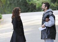 Silver Linings – Zunächst können der depressive Pat (Bradley Cooper, r.) und die psychisch angeschlagene Tiffany (Jennifer Lawrence, l.) nichts miteinander anfangen, dann jedoch bietet die junge Frau Pat an, ihm zu helfen, seine Frau zurückzugewinnen, wenn er dafür an einem Tanzwettbewerb mit ihr als Partnerin teilnimmt ...