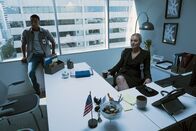 The Oath – L-R: Damon Byrd (Arlen Escarpeta) und Agent Aria Price (Elisabeth Röhm)